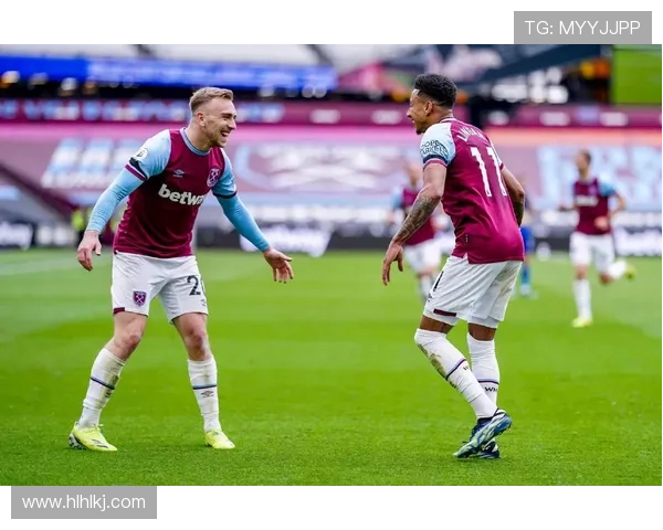 西汉姆战樱桃比萨卡鲍恩首发